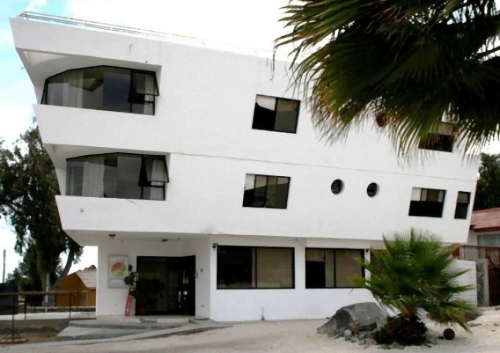 Hotel Blanco Encalada Bahia Inglesa Exterior photo